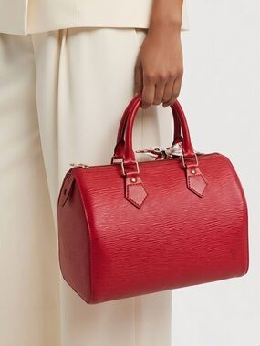 ✋🛑PRICE DROP🛑✋Authentic Louis vuitton Epi Speedy Handbag .